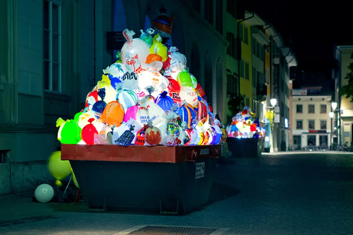 Ελβετία | Όταν τα σκουπίδια γίνονται τέχνη! (gallery) 