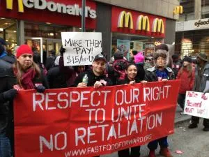 Απεργία από τους υπαλλήλους των fast food στη Νέα Υόρκη.!