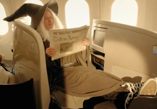Hobbit | Ήρωες της Μέσης Γης διαφημίζουν... αεροπορική