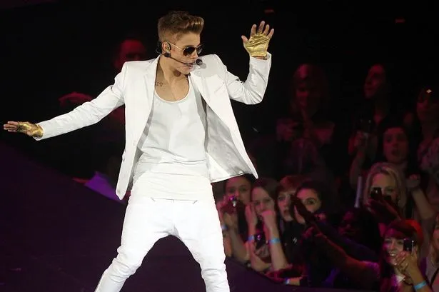 Justin Bieber | Λιποθύμησε στα παρασκήνια συναυλίας του!