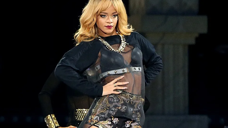 Rihanna | Η καλλιτέχνις με τα περισσότερα views στο YouTube! 