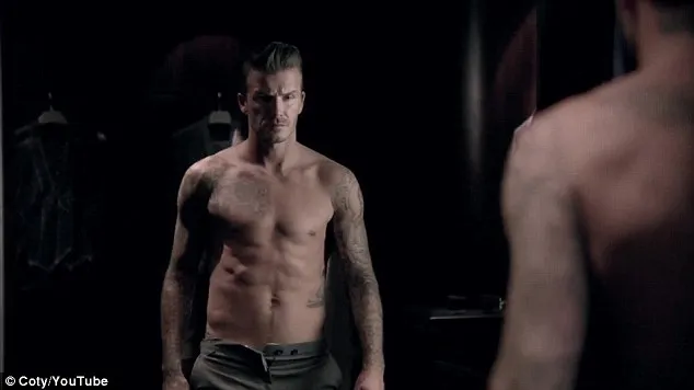David Beckham | Χωρίς μπλούζα στη διαφήμιση για τη νέα του κολόνια 