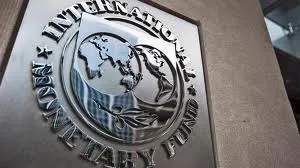 ΔΝΤ | Ζητά μειώσεις στους μισθούς και αλλαγές στις απολύσεις του ιδιωτικού