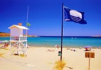 Ποιες είναι οι 13 παραλίες που έχασαν την γαλάζια σημαία τους; 