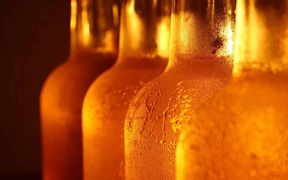 cold_beer_bottles-2560x1600