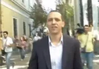 Το βίντεο του Guardian από την επίθεση Κασιδιάρη στην κάμερα!