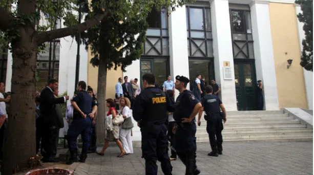 Μαχαιρώθηκε γραμματέας ανακρίτριας στο Πρωτοδικείο Αθηνών