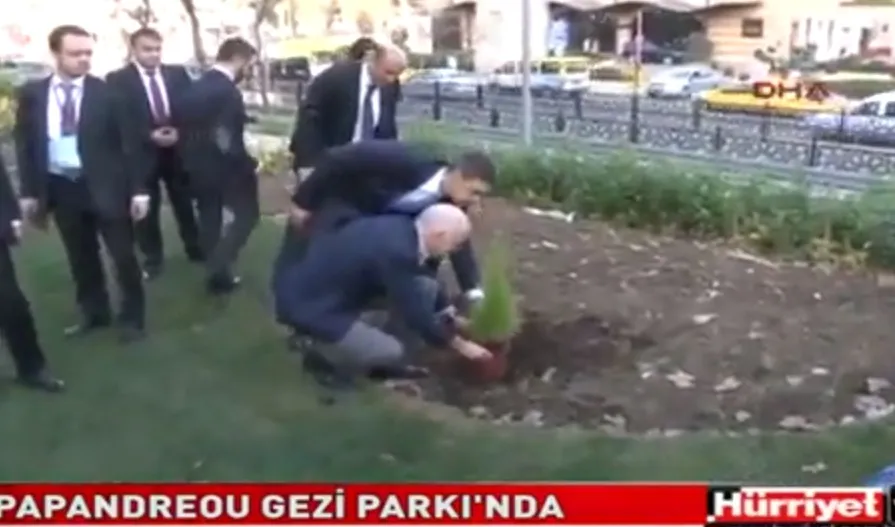 Meanwhile in Turkey, ο Γιώργος Παπανδρέου....