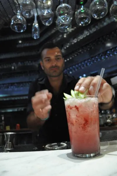 4 +1 cocktail για να δοκιμάσεις στο Partners le bar