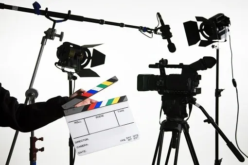 ΥΠΕΠΘ: Δημιουργία τμήματος Μοντάζ στις Ανώτερες Σχολές Κινηματογραφίας Τηλεόρασης