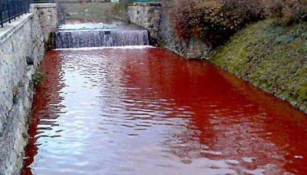 Σλοβακία | Όταν το ποτάμι βάφτηκε κόκκινο!