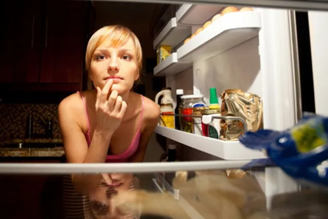 #woman-looking-in-fridge