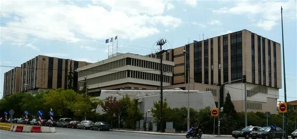 ΠΑ. ΜΑΚ.: Τι λέει η Πρυτανεία για τους βανδαλισμούς στο Δημαρχείο Θεσσαλονίκης