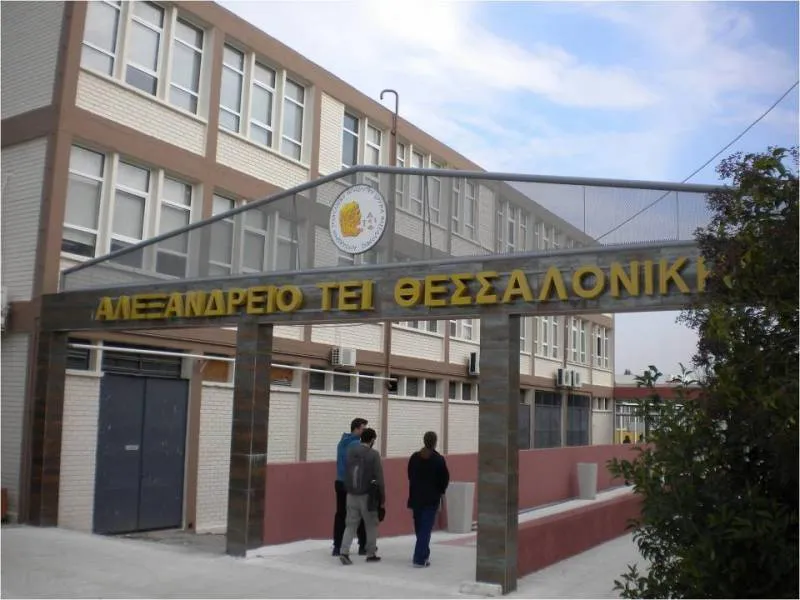 ΤΕΙ Θεσσαλονίκης: Έκρηξη και φοιτητές προληπτικά στο νοσοκομείο