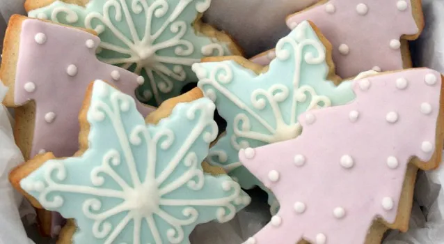 Christmas-Biscuits-7-638x350