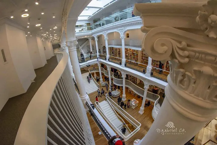 Magnificent Bookstore in Romania 4