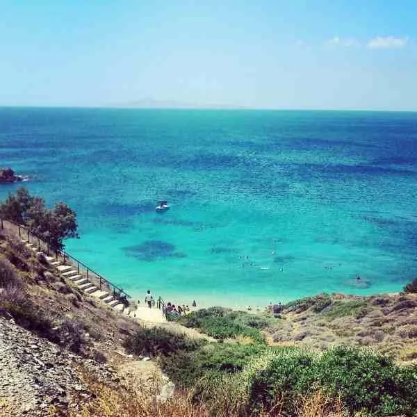 Μπάνιο στην Αττική: Αυτές είναι οι 10 καλύτερες παραλίες