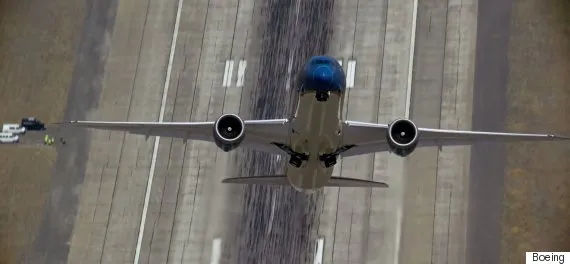 Paris Air Show: Δείτε την κατακόρυφη απογείωση ενός Boeing 787