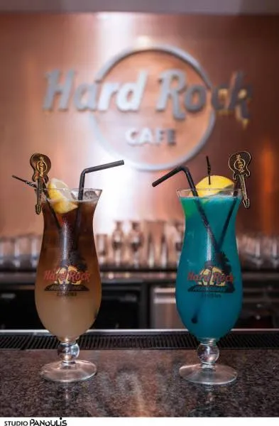 Το μπαρ του Hard Rock Cafe Athens άνοιξε!