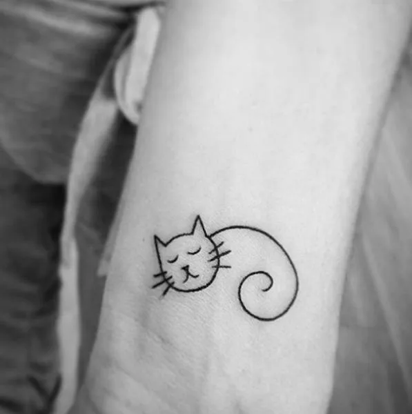 minimalistic-cat-tattoo-42__605