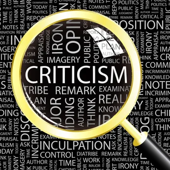 Κριτική και επιβεβαίωση - Πόσο σημαντική είναι τελικά η γνώμη των άλλων στη ζωή μας;