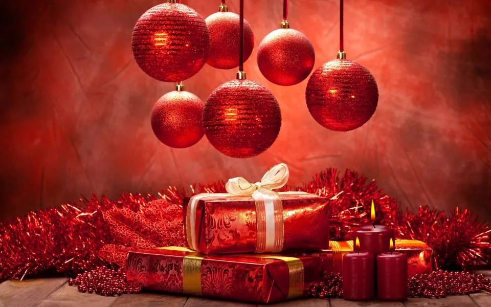 Οικονομικά Χριστουγεννιάτικα δώρα: Γυναικεία δώρα με online αγορά!