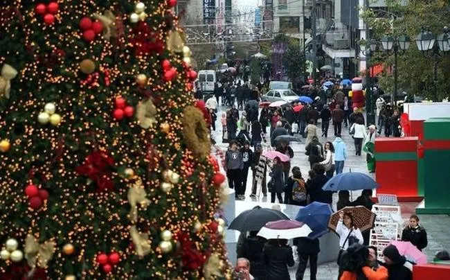 Εορταστικό ωράριο Χριστουγέννων: Ποιες Κυριακές θα είναι ανοιχτά τα μαγαζιά;