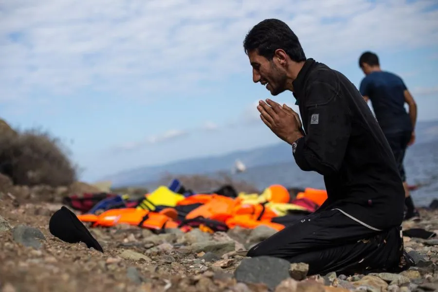 Έρευνα: Τι πιστεύουν οι Έλληνες για τους πρόσφυγες;