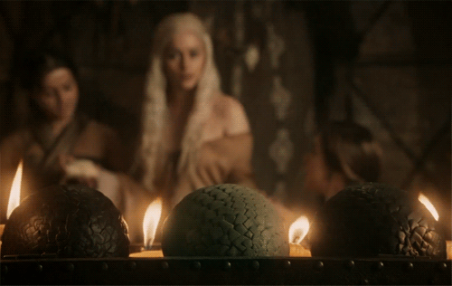 Daenerys-keeps-close-watch-over-them-unsure-ll-ever-hatch