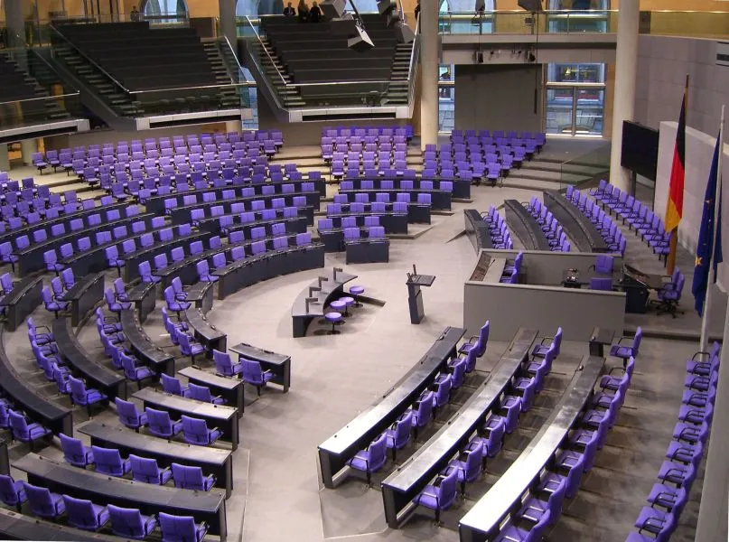 Εργασία 2016 για νέους στο Γερμανικό Κοινοβούλιο