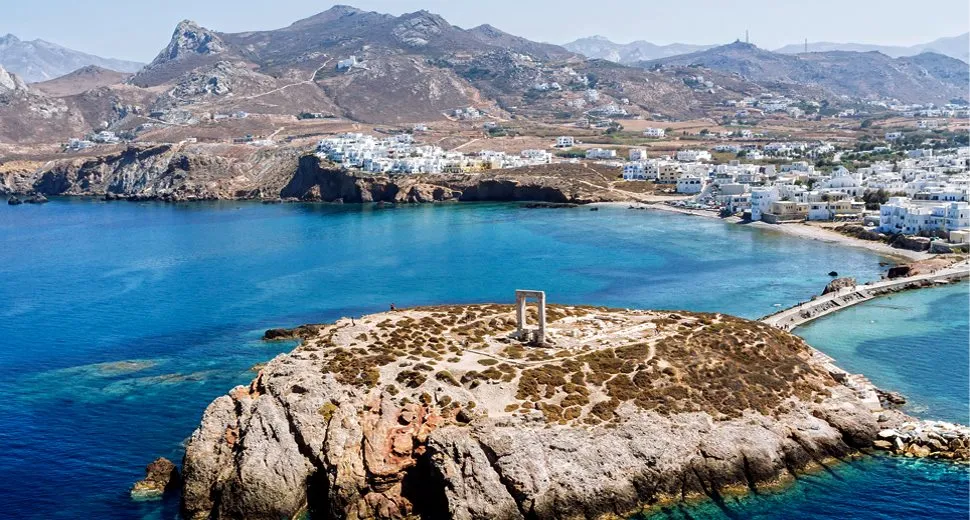 Τα δέκα καλύτερα ελληνικά νησιά σύμφωνα με το Conde Nast Traveller!