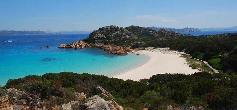 Οι πιο ωραίες παραλίες της Μεσογείου- Ανάμεσά τους τρεις ελληνικές!