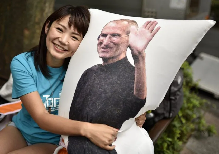 iPhone 7...αγκαλιά με τον Steve Jobs! (εικόνες)