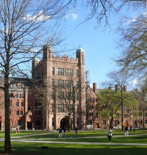 Yale_University_Old_Campus_02