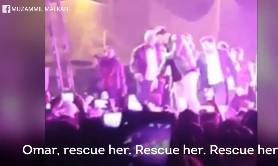 Σταμάτησε τη συναυλία για να σώσει κοπέλα που παρενοχλούνταν σεξουαλικά! (βίντεο)