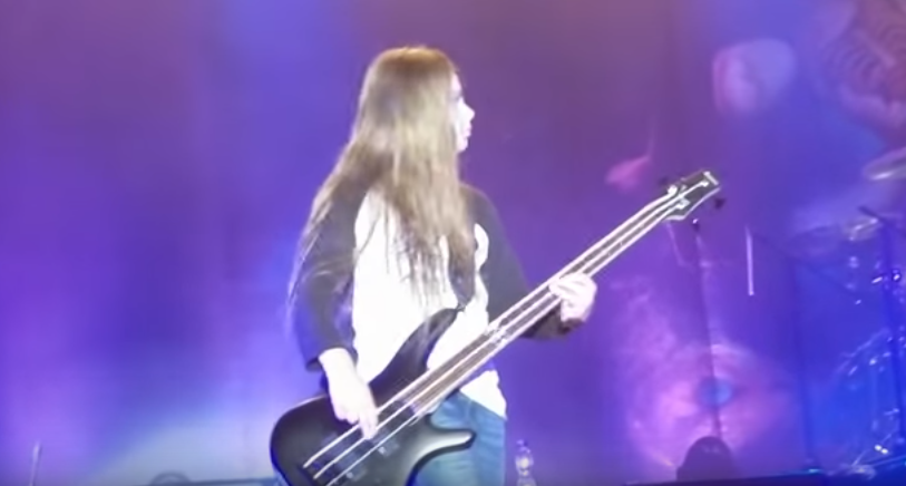 Ο 12χρονος μπασίστας των Korn είναι από άλλο κόσμο!