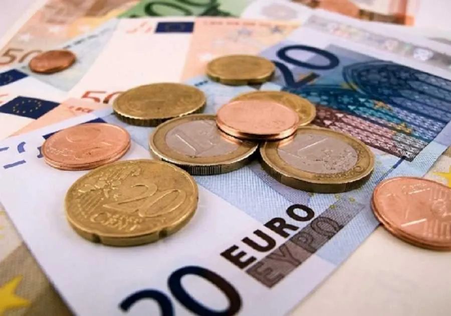 Υπουργείο Οικονομικών: Πως θα πάρουν 1000 ευρώ οι φορολογούμενοι