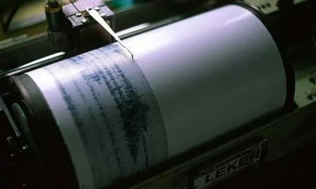 Σεισμός: Μίνι τσουνάμι στη Σμύρνη - Φόβος και για τη Σάμο