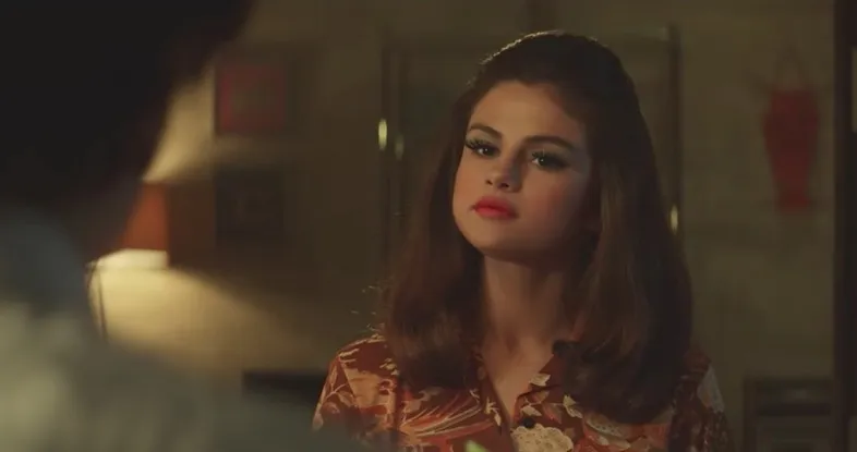 Ο κόσμος προσπαθεί να καταλάβει τι στο καλό συμβαίνει στο νέο video clip της Selena Gomez