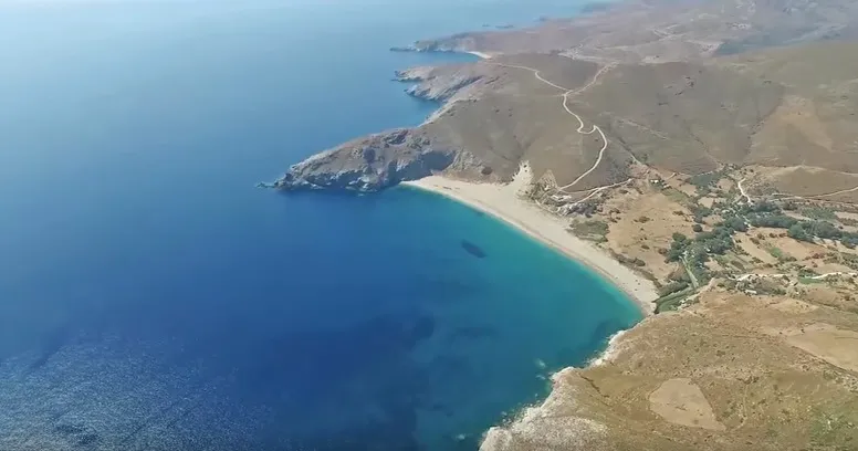 Ποτάμι Εύβοια: Και όμως αυτή η παραλία είναι μόλις 3 ώρες από την Αθήνα! (video)