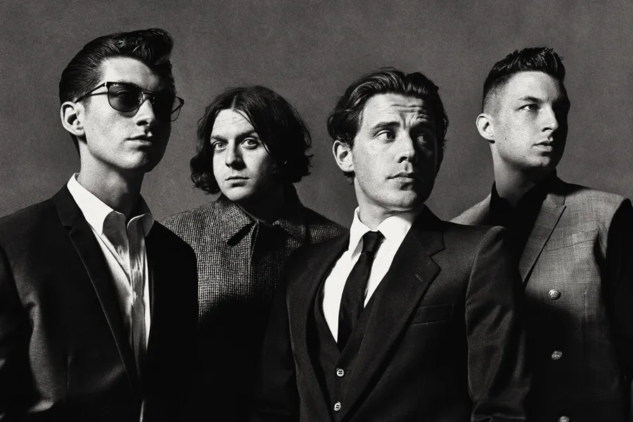 Είναι επίσημο - Οι Arctic Monkeys θα κυκλοφορήσουν νέο άλμπουμ σύντομα!