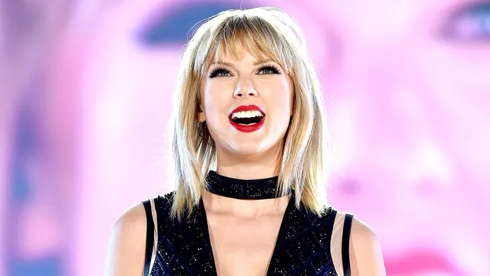 Η Taylor Swift έχει τρελάνει το Internet με αυτά που κάνει! (video)
