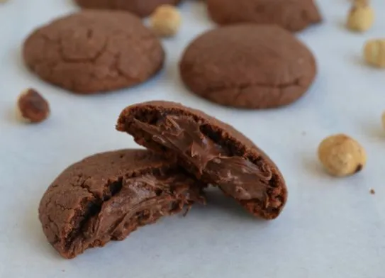 Εύκολες Συνταγές: Τα πιο εύκολα μπισκότα Nutella με μόνο 3 υλικά!