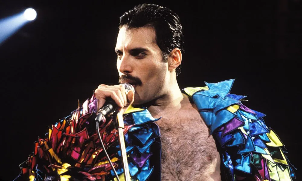 Freddie Mercury: Σαν σήμερα έφυγε απ' την ζωή!