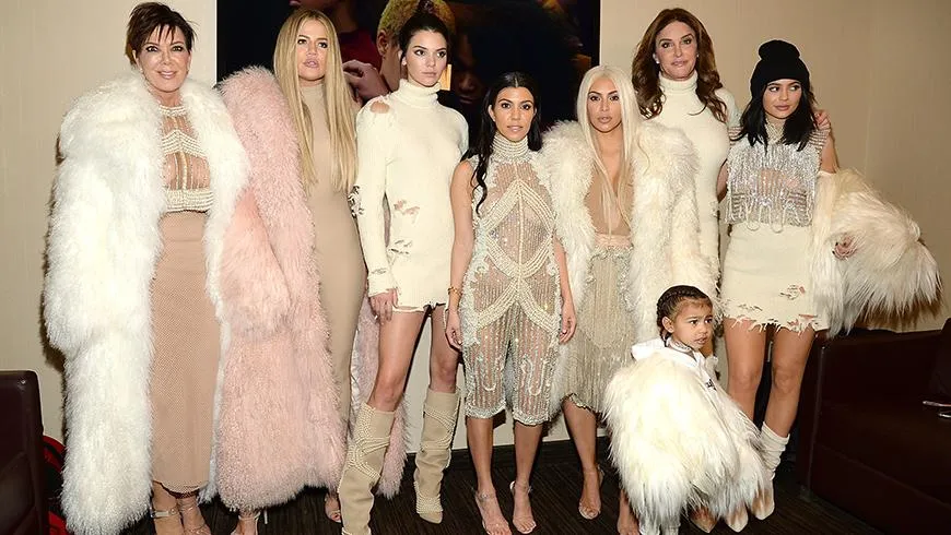 7 λόγοι που δε θα ήθελες με ΤΙΠΟΤΑ να είσαι μέλος της οικογένειας των Kardashians