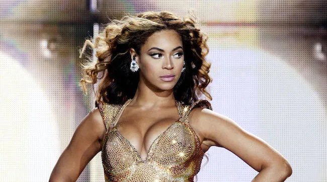 Grammy's 2018: Η Beyonce ως «μαύρη χήρα» κάθισε στο πλευρό του Jay Z! Δες την! (photos)