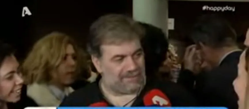 Υπέροχος ο Δημήτρης Σταρόβας είπε ατάκα που πήρε πίσω την ίδια στιγμή! (video)