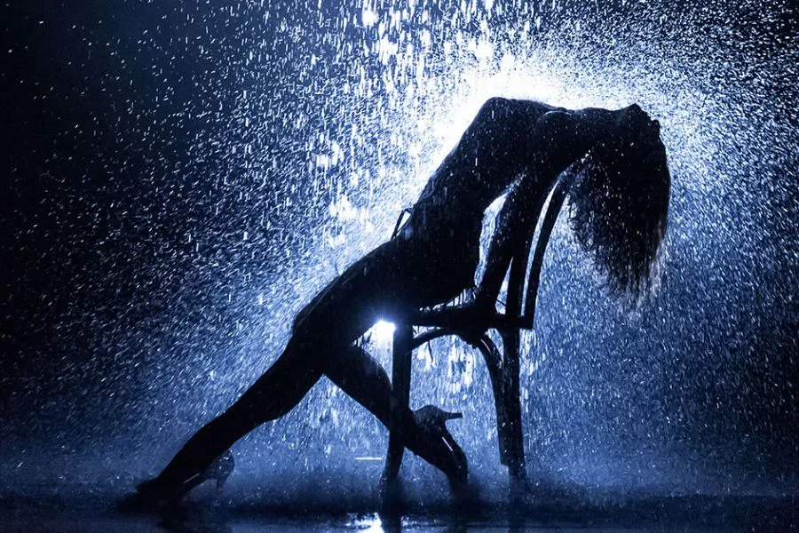 Θυμάσαι την εικονική πρωταγωνίστρια του Flashdance; Δες πως είναι σήμερα! (photo)