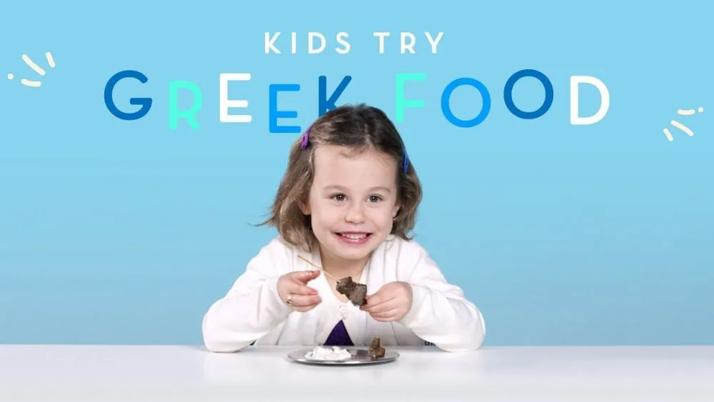 Παιδάκια από ξένες χώρες δοκιμάζουν ελληνικό φαγητό και πετάνε ΑΤΑΚΑΡΕΣ! (video)