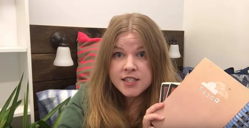 Αυτή η κοπέλα αγόρασε το ημερολόγιο ενός εντελώς άγνωστου από το Ebay! (video)